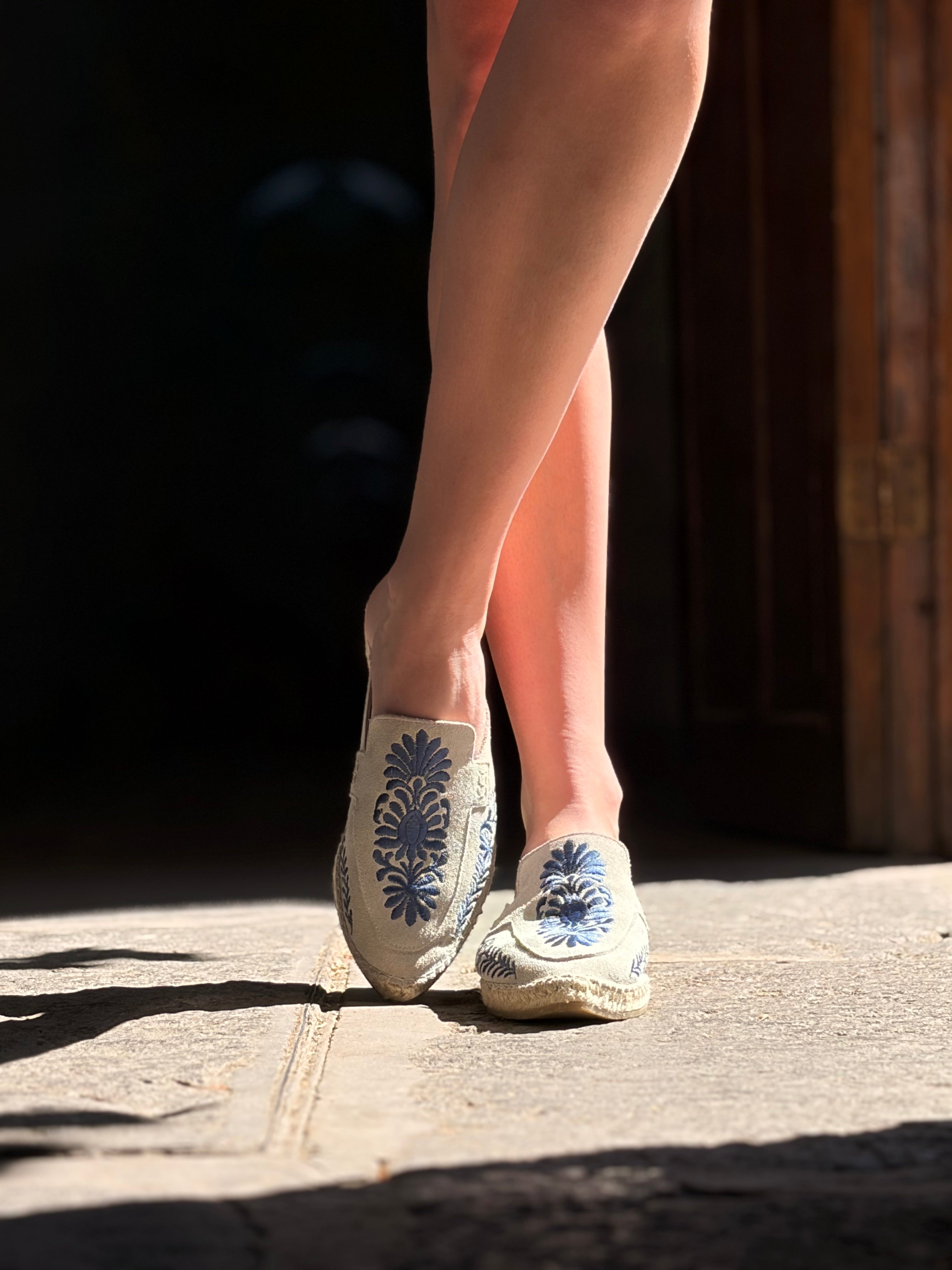 Mule Talavera con bordado estilo veneciana o slipper hechas en España